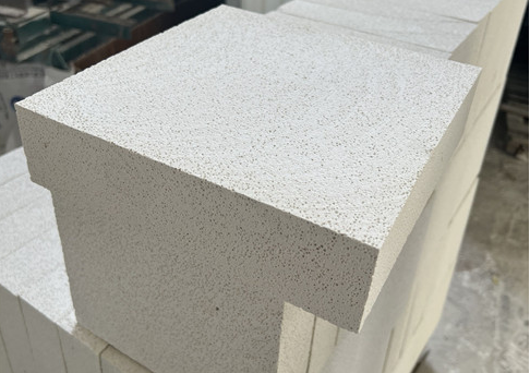 輕質(zhì)莫來石保溫磚使用溫度1300度-1550度